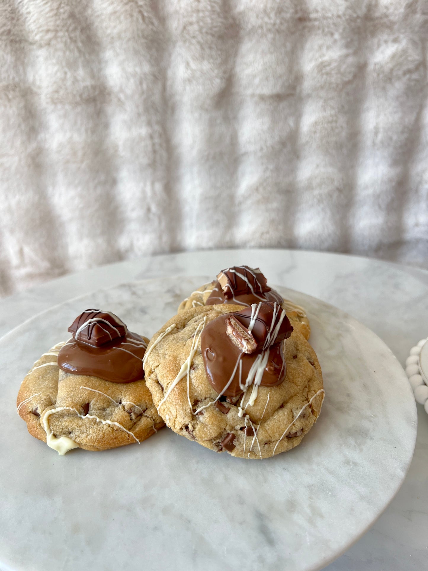 Kinder stuffed cookie