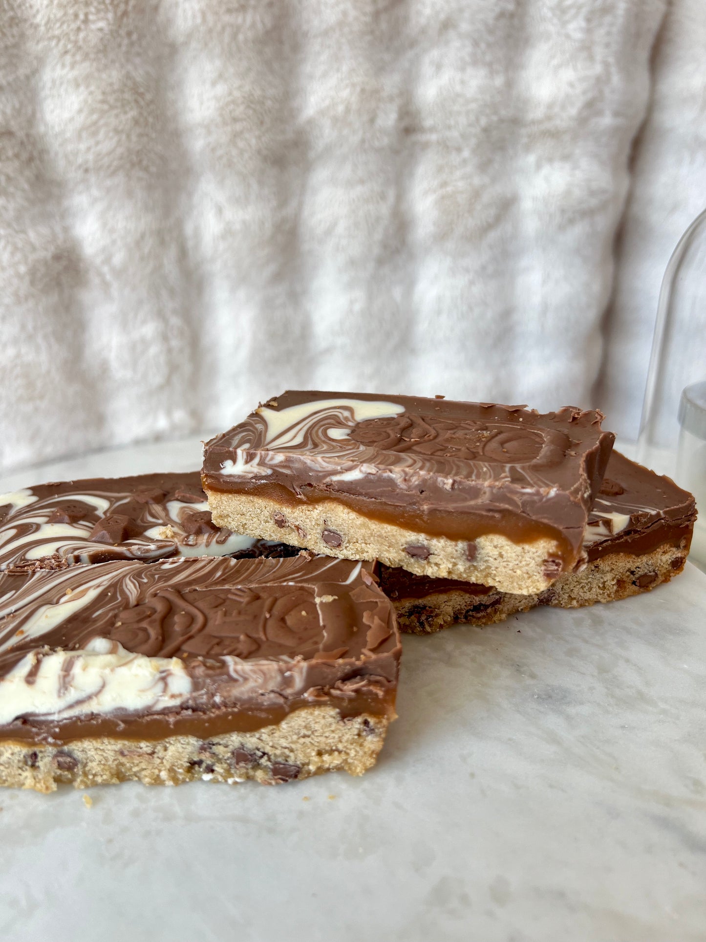 Caramel Fredo cookie bar