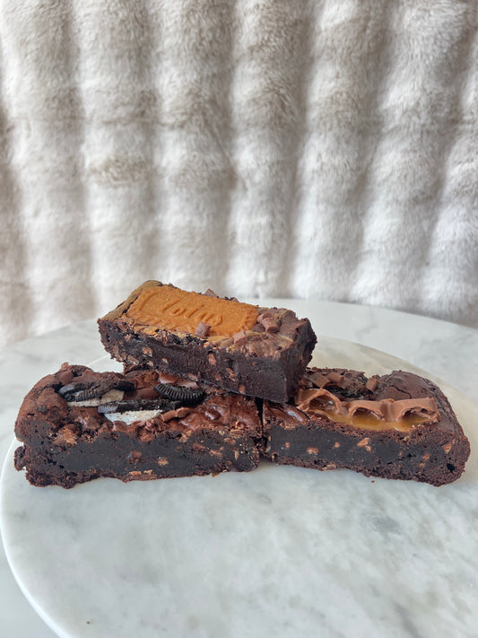 Mixed brownie box (4 slices)